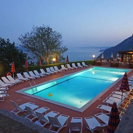 La Rotonda Aparthotel 3*