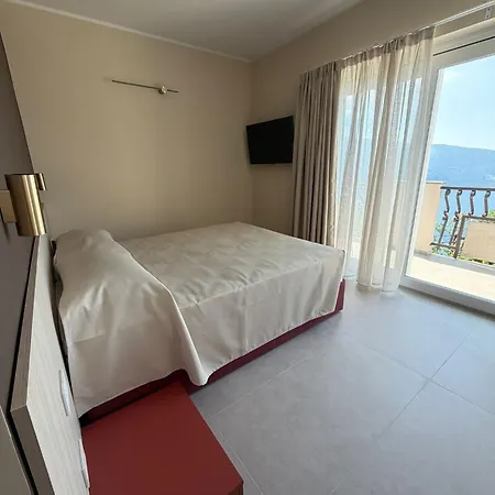 La Rotonda 3* Tignale