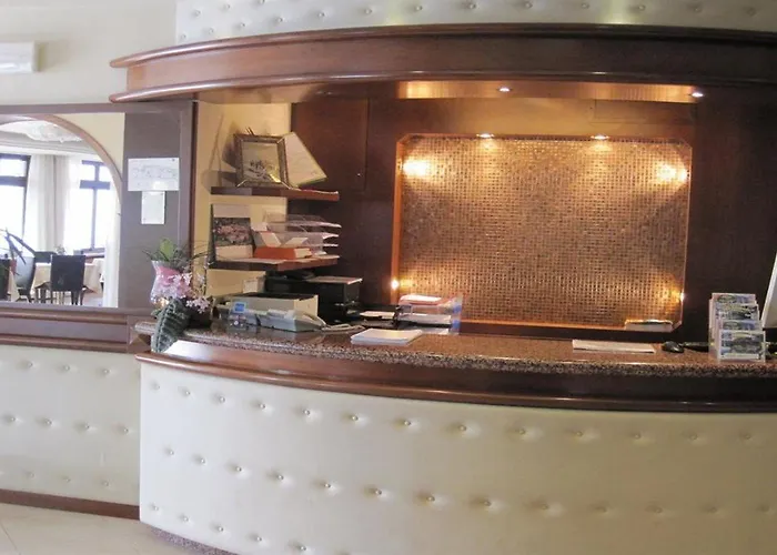 La Rotonda Aparthotel 3*