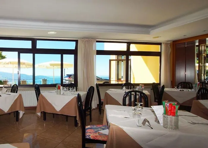 La Rotonda Aparthotel 3*