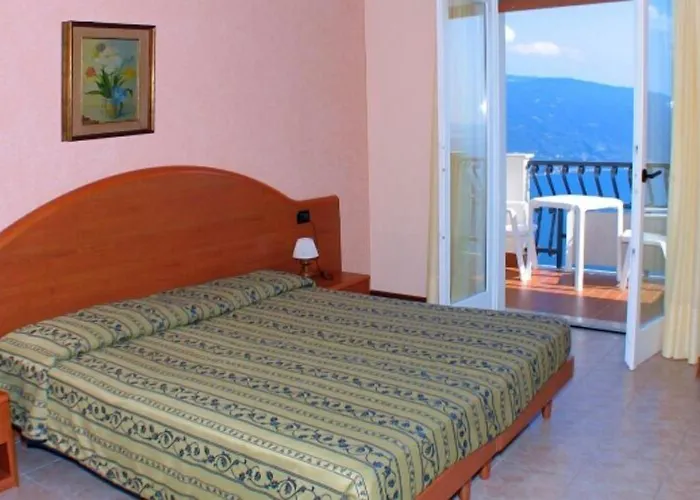 La Rotonda 3* Tignale