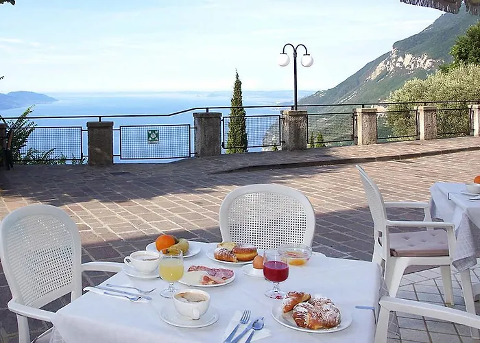 La Rotonda Aparthotel 3*